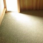玉砂利をちりばめた玄関土間