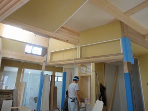 斜めの壁