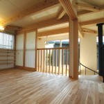 11 多目的室は引戸を開けると開放的な空間に