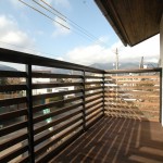 15 主寝室外の大きなバルコニー