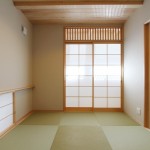 家事で疲れた時にちょっと一休みもできる、和室