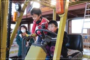 フォークリフトにて-2