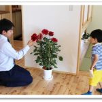 何の遊びをしているのかしら…？_（＾－＾）