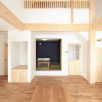 リブングから見た小上がりの和室