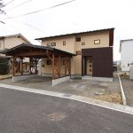 外観（木造車庫付き）